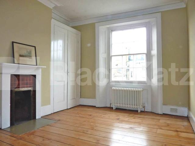 			2 Bedroom, 1 bath, 1 reception Flat			 Albert Street, CAMDEN